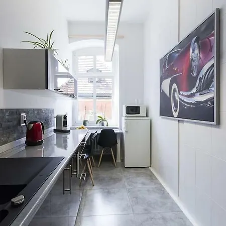 Ruska Street Old Town - Big - Climatic - 11 People - 300m Town Hall דירה