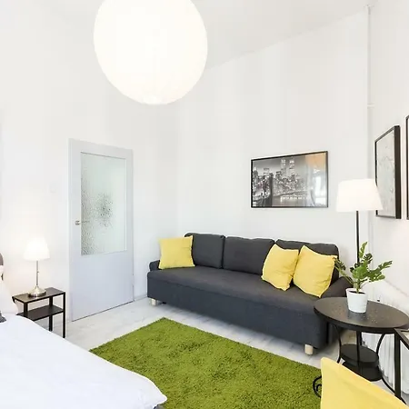 דירה Ruska Street Old Town - Big - Climatic - 11 People - 300m Town Hall ורוצלב