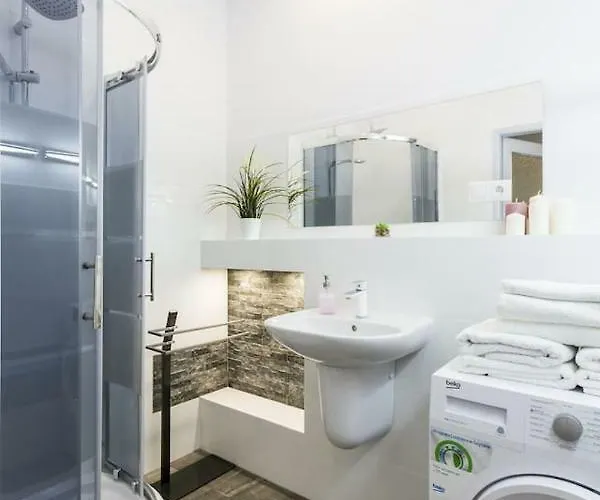 Ruska Street Old Town - Big - Climatic - 11 People - 300m Town Hall 아파트 *