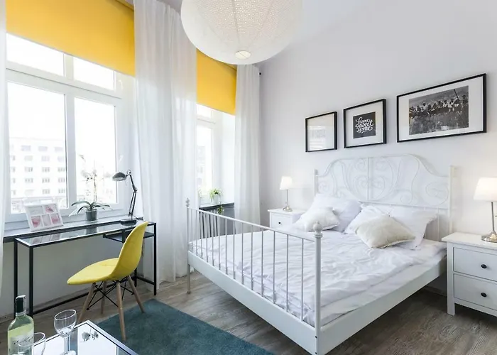 Ruska Street Old Town - Big - Climatic - 11 People - 300m Town Hall 아파트